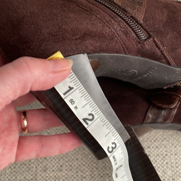 Predictions high heel boots, brown faux suede, size 8.5 - Picture 7 of 7